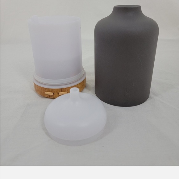 NWT Young Living essential oils Ember Diffuser - Picture 5 of 13